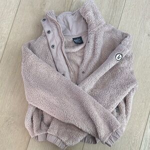Vuori Teddy Jacket in Light Pink